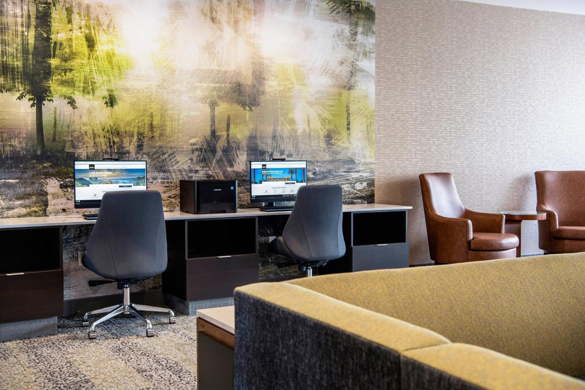 Courtyard By Marriott Edmonton West Hotel Eksteriør billede